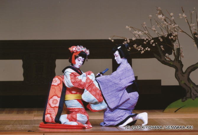 �����v��